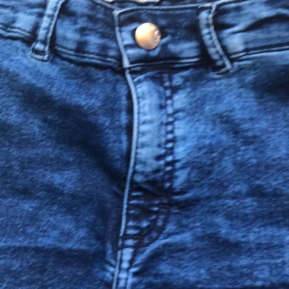 H&M Jean Shorts - Picture 4 of 6